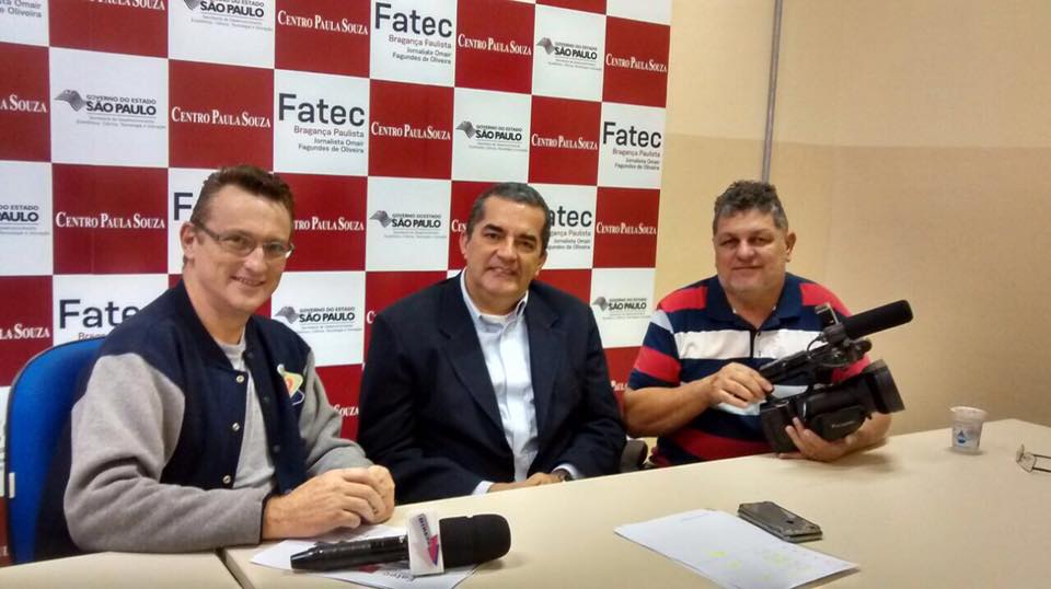 Diretor da Fatec Bragança recebe visita da Radio 102 FM
