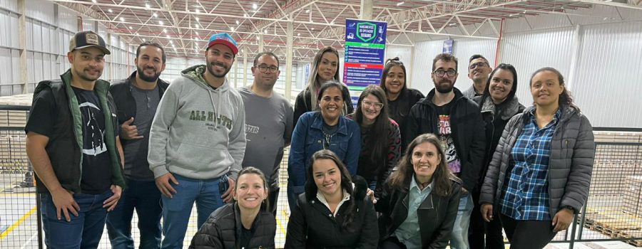 Alunos do curso de Logística da Fatec Bragança Paulista participam de visita técnica ao Centro de Distribuição da Heineken